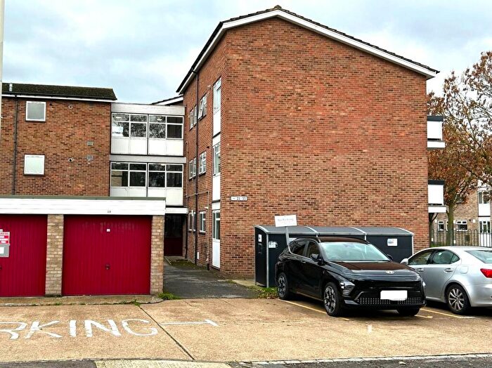 2 Bedroom Flat For Sale In Lennox Close, Romford, RM1