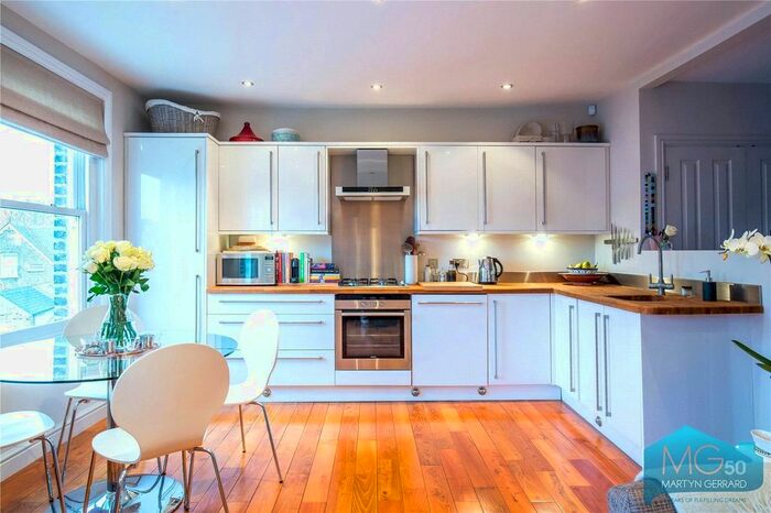 2 Bedroom Flat To Rent In Scarborough Road, Finsbury Park, London, N4