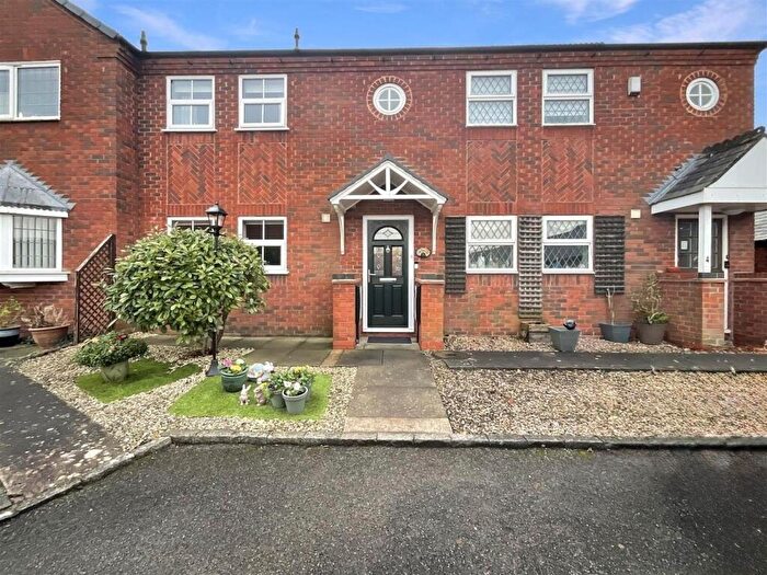3 Bedroom Town House For Sale In Bakery Close, Cosby, Leicester, LE9