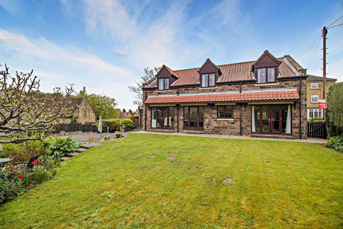 5 Bedroom Detached House For Sale In Church Lane, Old Ravenfield, Rotherham, S65
