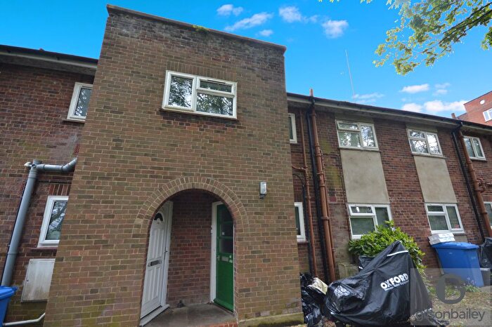1 Bedroom Flat To Rent In Earlham Court, Heigham Grove, Norwich, NR2