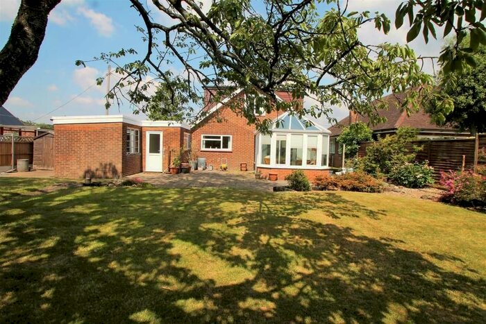 4 Bedroom Property To Rent In Queensway, Hazlemere, High Wycombe, HP15