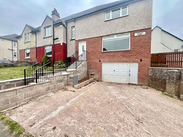 5 Bedroom Semi-Detached House To Rent In Fairhill Place, Hamilton, ML3