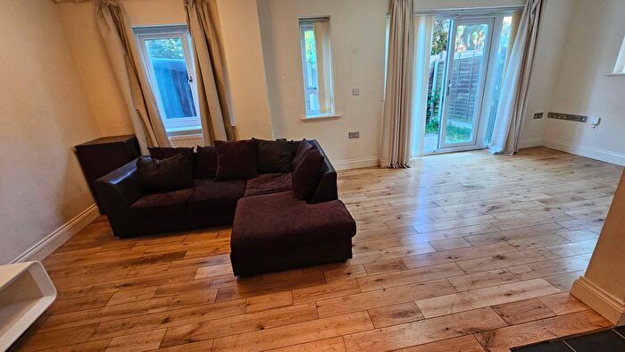 4 Bedroom Semi-Detached House To Rent In Royle Green Road, Manchester, M22