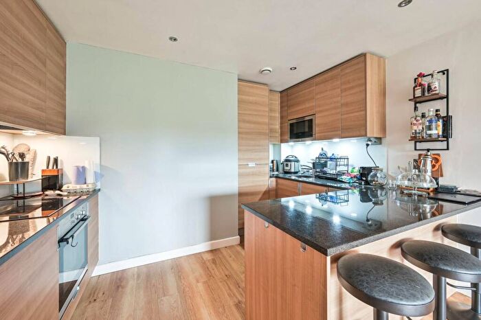 2 Bedroom Flat For Sale In Aerodrome Road, Colindale, London, NW9