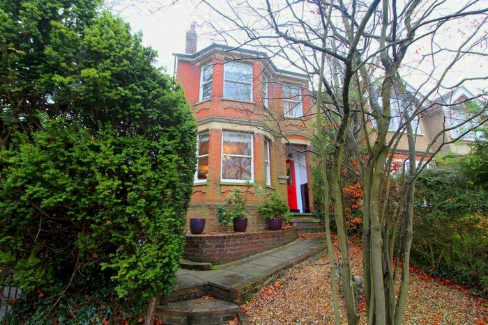 4 Bedroom Semi-Detached House To Rent In Verulam Road, St.Albans AL3