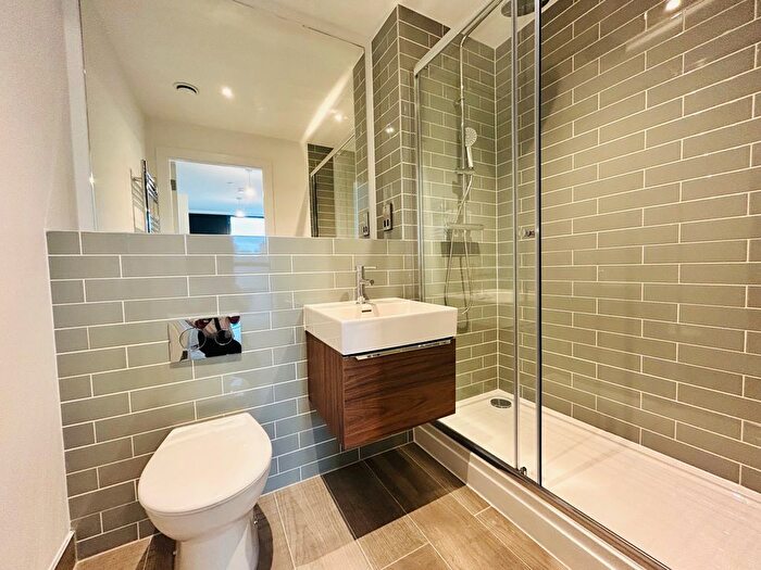 2 Bedroom Flat To Rent In Castleward Boulevard, Derby, DE1