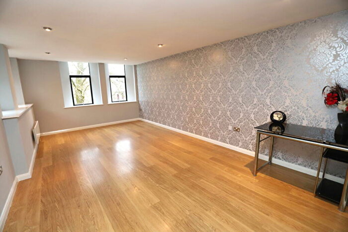 2 Bedroom Flat For Sale In Orrell Street, Bury, BL8