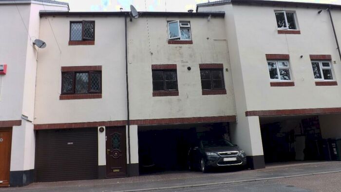 1 Bedroom Flat To Rent In Portmarsh Lane, Barnstaple, EX32