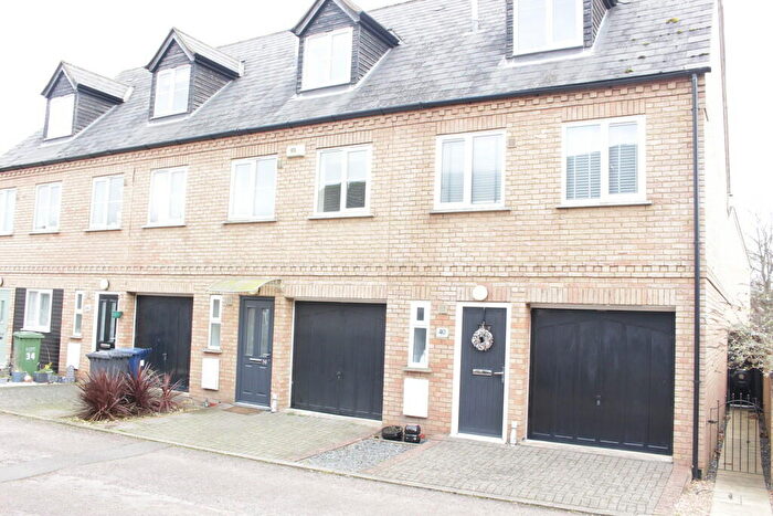 3 Bedroom Town House To Rent In Squires Court, Eaton Socon, PE19