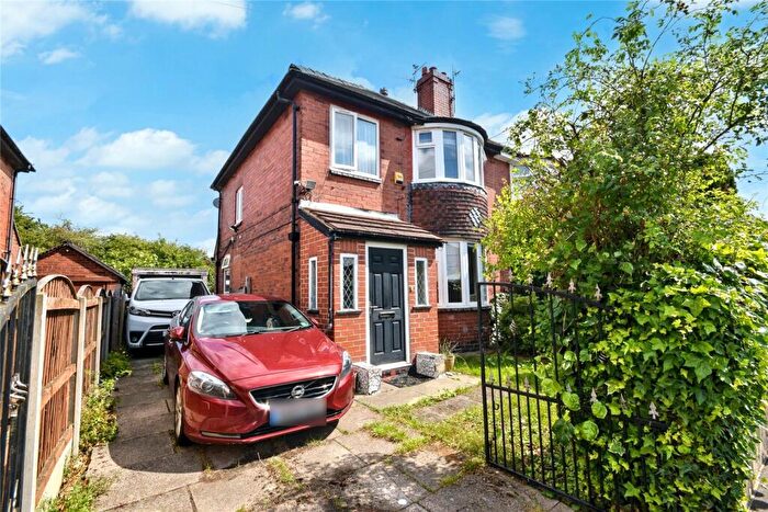 3 Bedroom Semi-Detached House To Rent In Orion View, Leeds, LS10
