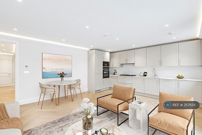 3 Bedroom Flat To Rent In Hillfield Road, London, NW6