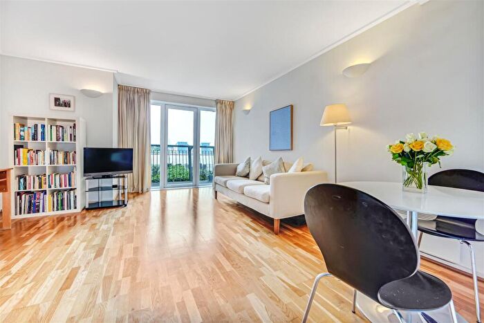 1 Bedroom Apartment For Sale In Seacon Wharf, Hutchings Street, London, E14