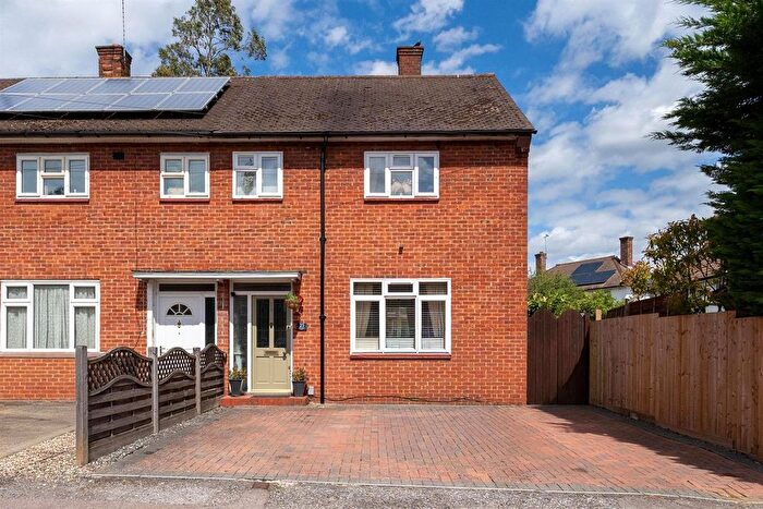 3 Bedroom End Terrace House For Sale In Ashley Drive, Borehamwood, WD6