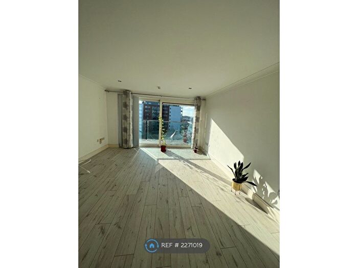 2 Bedroom Flat To Rent In Anchor Street, Ipswich, IP3