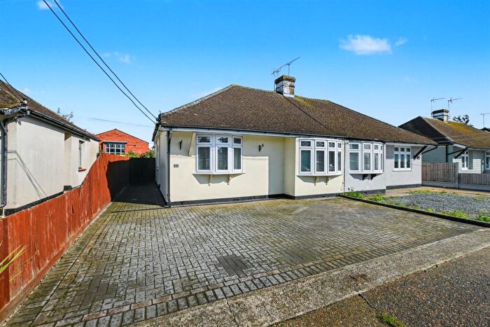 2 Bedroom Semi-Detached Bungalow For Sale In Hawkesbury Road, Canvey Island, SS8