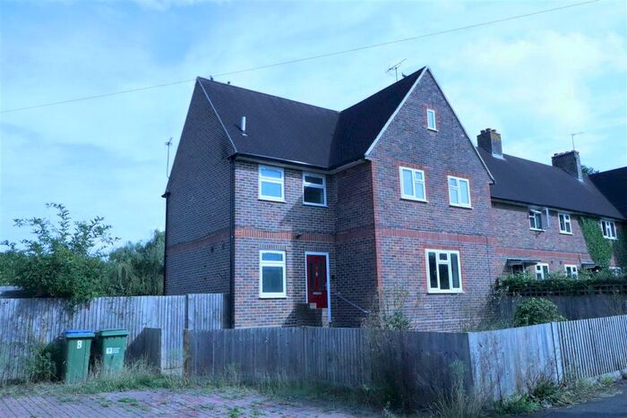 4 Bedroom End Of Terrace House For Sale In Dragons Lane, Shipley, Horsham, RH13