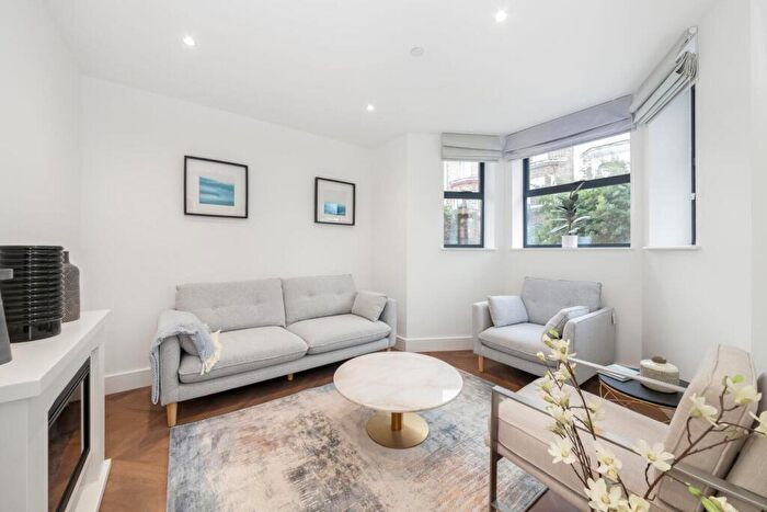 4 Bedroom House For Sale In Railton Road, Herne Hill, London, SE24