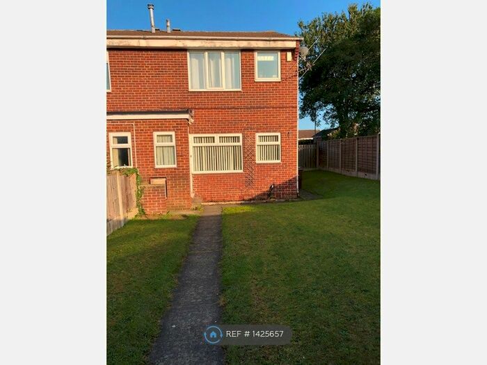 1 Bedroom Flat To Rent In Flanderwell, Rotherham, S66