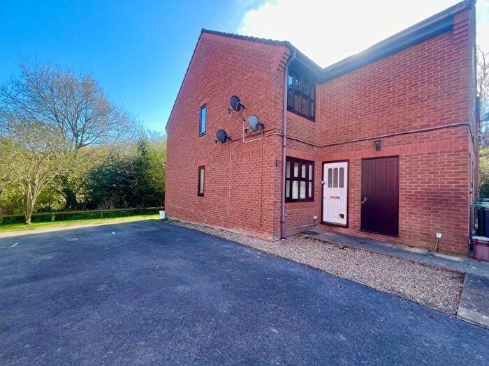 1 Bedroom Flat To Rent In Thistle Road, Hedge End, Southampton, Hampshire, SO30