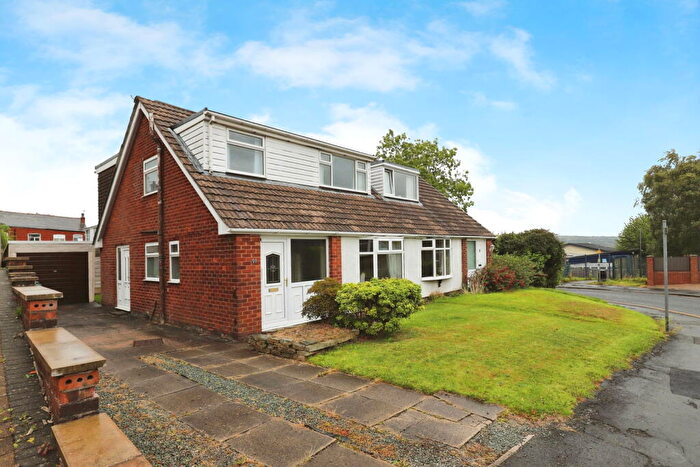 4 Bedroom Semi-Detached House For Sale In Moorside Road, Tottington, Bury, BL8