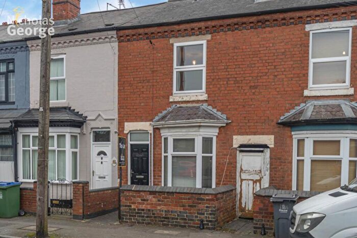 2 Bedroom House To Rent In Gilbert Road, Smethwick, B66