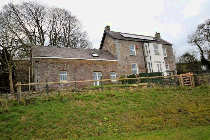 4 Bedroom Detached House For Sale In Llanddowror, St Clears, SA33