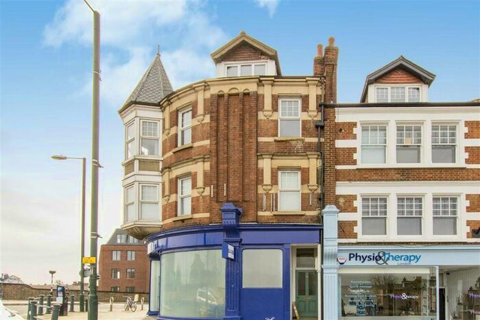 1 Bedroom Flat To Rent In Broad Street, Teddington, TW11