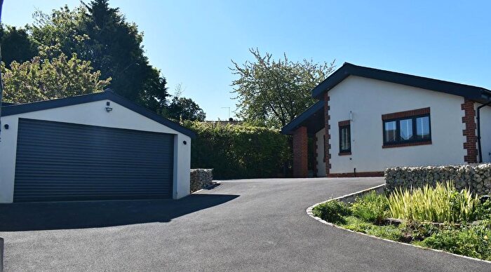 3 Bedroom Detached Bungalow To Rent In Grosvenor Road, Epsom, KT18