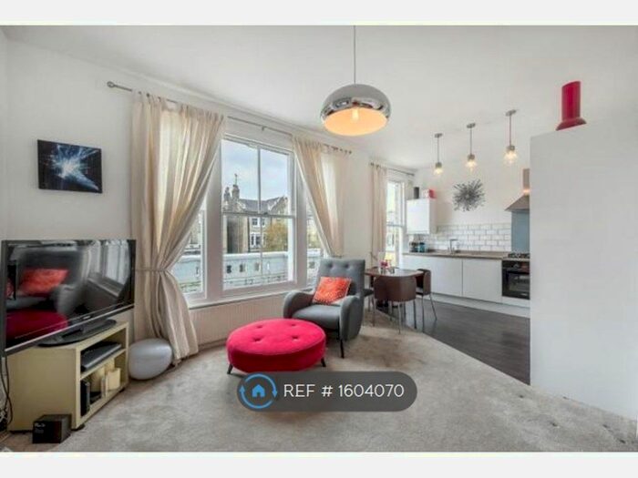 1 Bedroom Flat To Rent In The Chase, London, SW4
