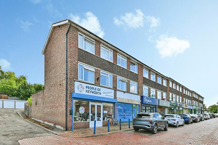 2 Bedroom Flat To Rent In Wolds Drive, NG12