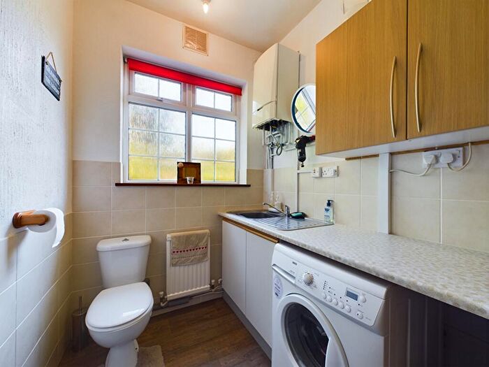 4 Bedroom Chalet For Sale In Pastures Avenue, Littleover, DE23