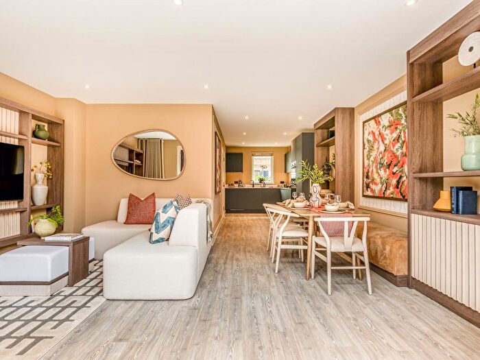4 Bedroom Town House For Sale In St Ann's Road, London, N15