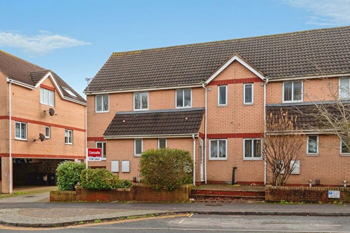 2 Bedroom Terraced House For Sale In Mortimer Street, Trowbridge, BA14