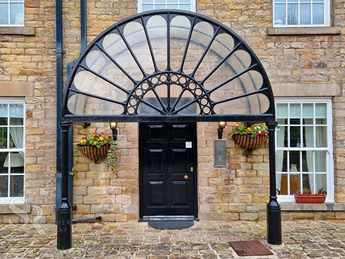 2 Bedroom Apartment For Sale In Slack Lane, Little Hayfield, SK22