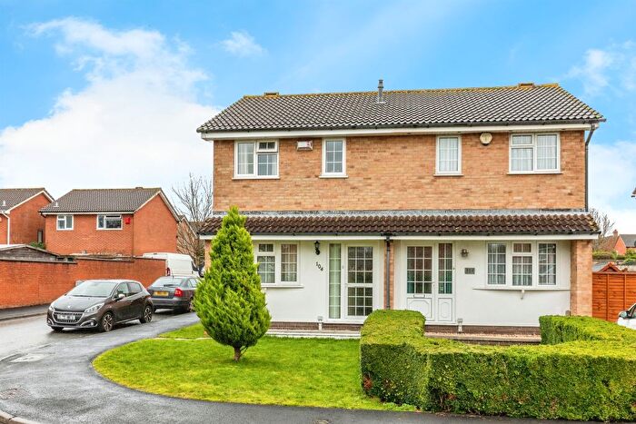 3 Bedroom Semi Detached House For Sale In Homeleaze Road, Bristol, BS10