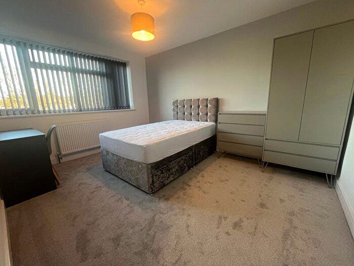 1 Bedroom House Of Multiple Occupation To Rent In Cleeve Wood Road, Bristol, BS16