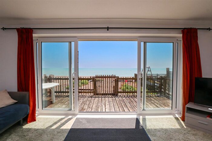 4 Bedroom Property For Sale In Coast Road, Pevensey Bay, Pevensey, BN24