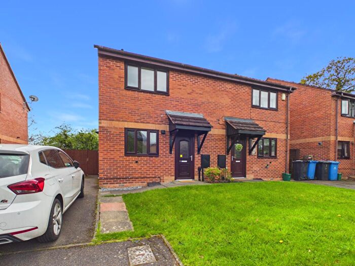 3 Bedroom Semi Detached House To Rent In Pencroft Grove, Littleover, DE23