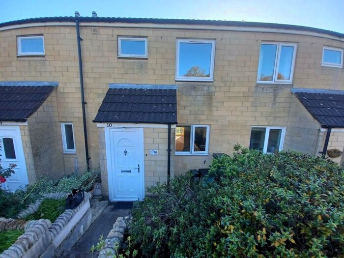 3 Bedroom House To Rent In Valley View Close, BA1