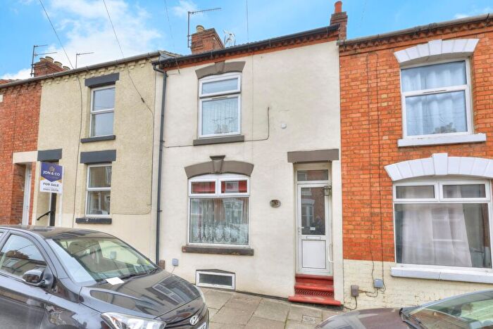 2 Bedroom Terraced House For Sale In Gordon Street, Northampton, Northamptonshire, NN2