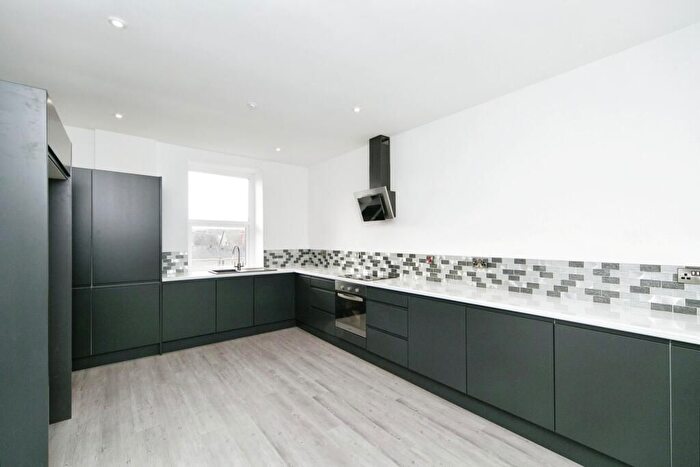 3 Bedroom Penthouse To Rent In Llandudno, LL30