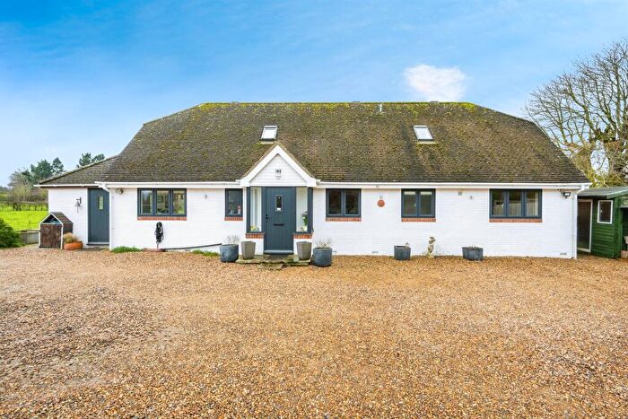 4 Bedroom Detached House For Sale In Brook End, Weston Turville, Aylesbury, HP22