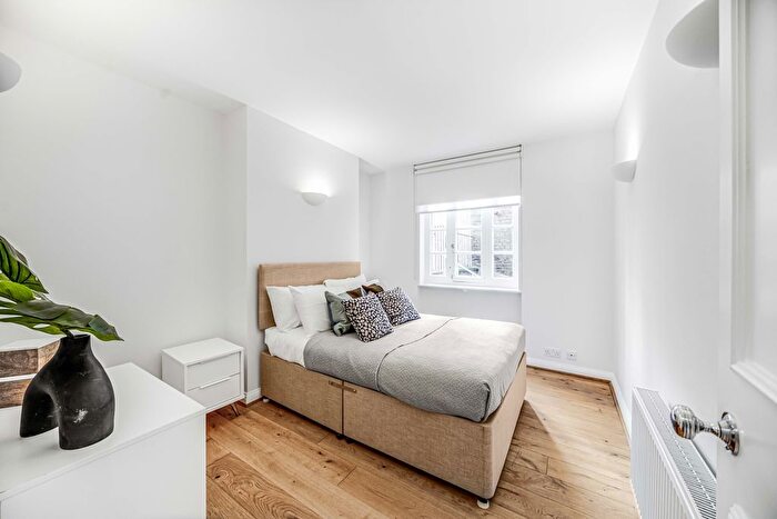 2 Bedroom Flat To Rent In Ossington Buildings, London, W1U
