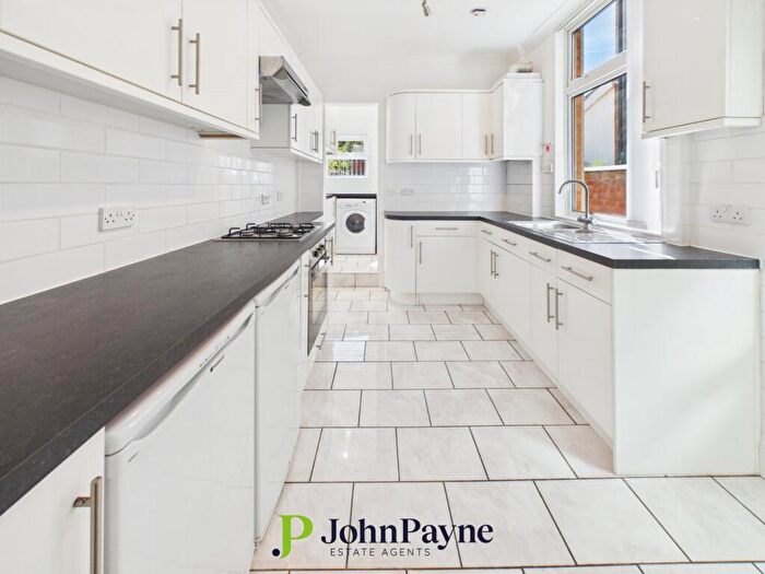 3 Bedroom Terraced House To Rent In Highland Road, Earlsdon, Coventry, CV5