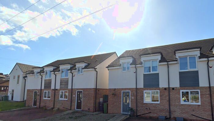 3 Bedroom Semi-Detached House To Rent In Mayfield Road, Sunderland, SR4