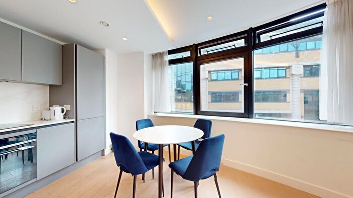 1 Bedroom Flat To Rent In New Horizons Court, Brentford, TW8