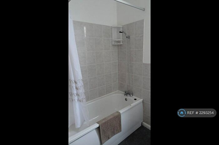 5 Bedroom Terraced House To Rent In Sheffield Road, Portsmouth, PO1