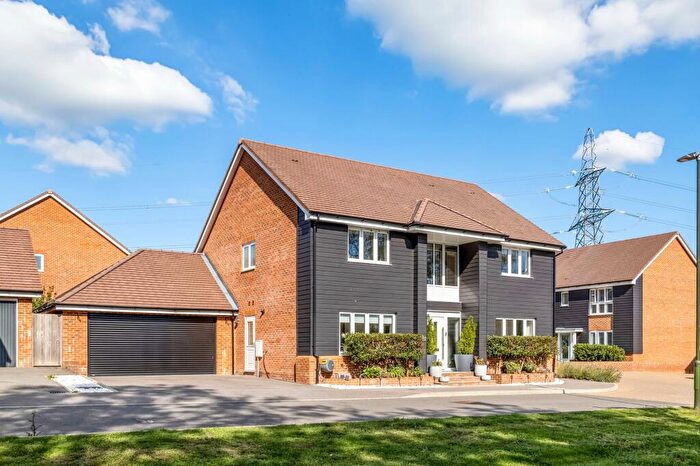 5 Bedroom Detached House For Sale In Hillyfield, Billingshurst, RH14