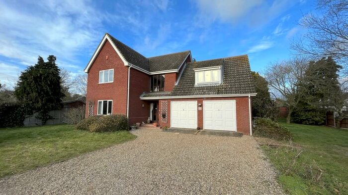 4 Bedroom Detached House For Sale In Loddon Road, Norton Subcourse, NR14